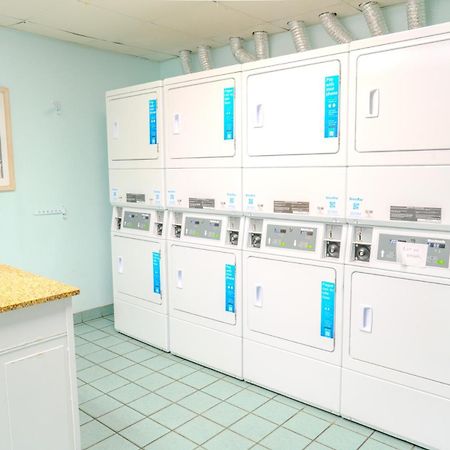 Beach Colony Resort Unit 1405 - Beautiful Oceanfront Condo - 1 Bedroom, 1 Bath - Perfect For 6! Myrtle Beach Esterno foto